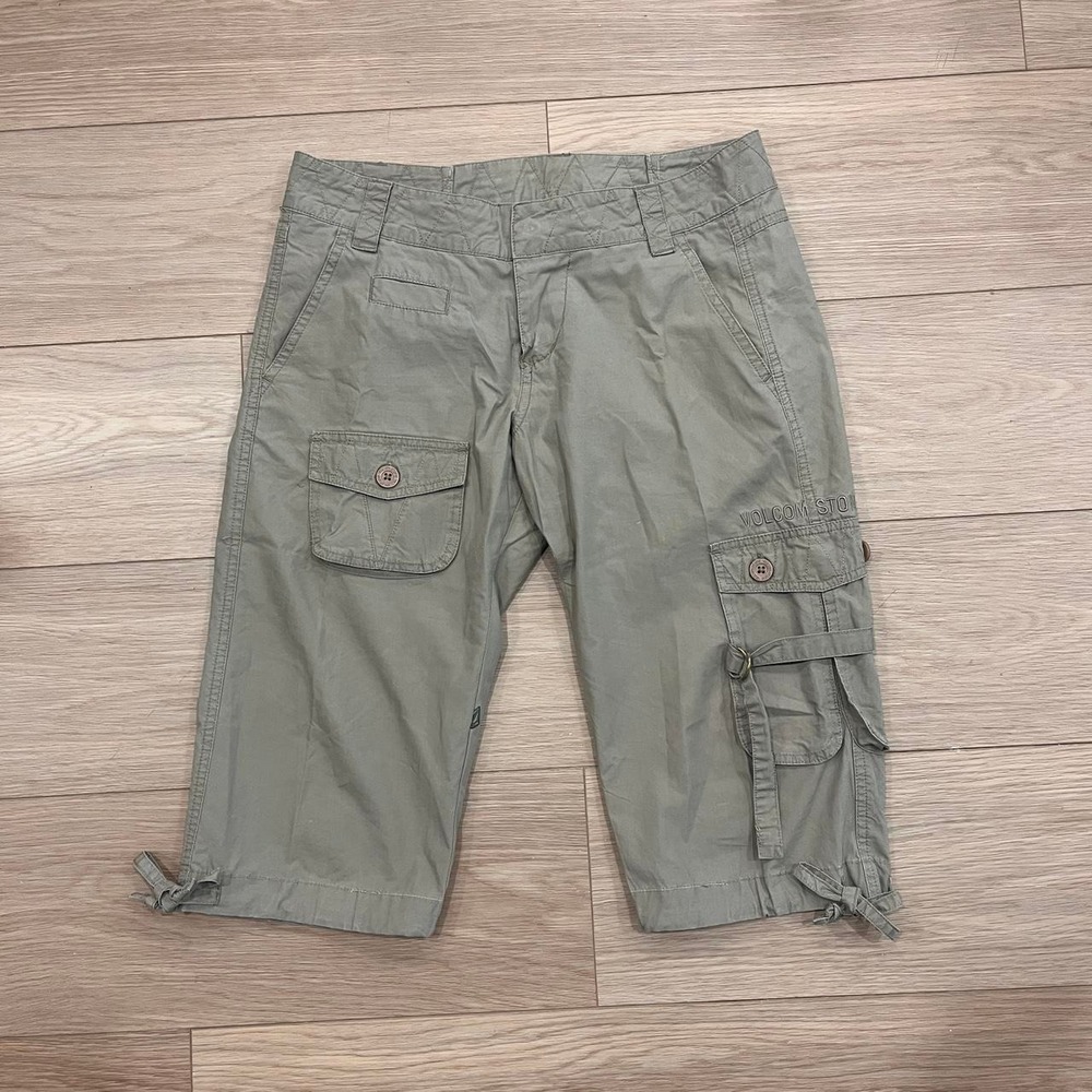 Volcom Y2K Olive Cargo Capri Pants Utility Women 8 Utility Gorpcore Streetwear